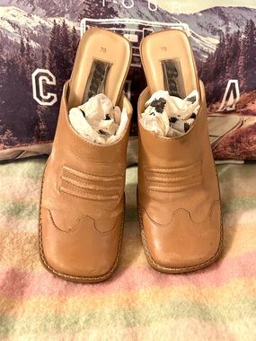 Vintage, Boho, Bata Leather Clogs